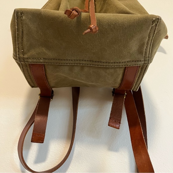 Madewell Canvas Somerset Drawstring Backpack in Olive - Picture 15 of 15